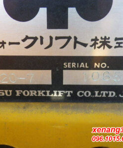 Tem xe nâng xăng 2 tấn Komatsu FG20-7 106573