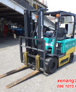 Mặt trước xe nâng điện 2.5 tấn FB25EXL-11 2013