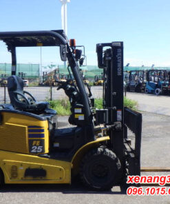Mặt bên xe nâng điện 2.5 tấn 308059