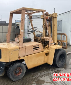 Xe nâng dầu 2.5 tấn Komatsu FD25-7-107003 số sàn gật gù lốp kép giá rẻ |Diesel counterbalance Truck Mặt sau xe nâng dầu 2.5 tấn Komatsu FD25-7-107003
