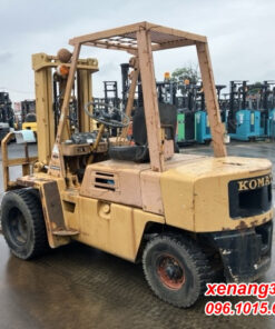 Xe nâng dầu 2.5 tấn Komatsu FD25-7-107003 số sàn gật gù lốp kép giá rẻ |Diesel counterbalance Truck xe nang dau 2 5 tan Komatsu FD25 7 107003 14