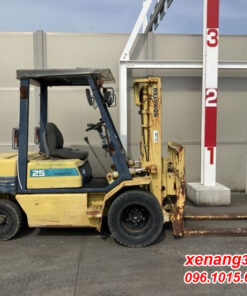 Xe nâng dầu 2.5 tấn Komatsu FD25H-11- 472422 số sàn gật gù lốp kép chất lượng cao|Diesel counterbalance Truck Mặt bên xe nâng dầu 2.5 tấn Komatsu FD25H-11-472422