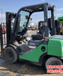 Mặt sau xe nâng dầu 2.5 tấn Toyota 8FDL25-71029