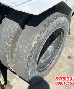 Xe nâng dầu 2 tấn Komatsu FD20-11-438337 số sàn lốp kép|Diesel counterbalance Truck Lốp kép