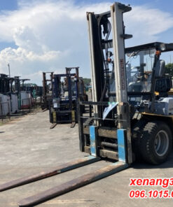 Mặt trước xe nâng dầu 3.5 tấn Komatsu FD35-5-32425