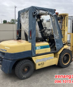 Xe nâng dầu 3 tấn Komatsu FD30-11-456985 số sàn Dịch giá|Diesel counterbalance Truck Mặt sau xe nâng dầu 3 tấn Komatsu FD30-11-456985