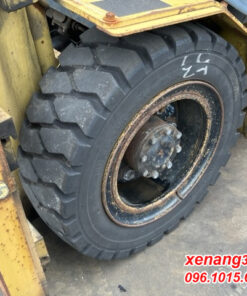 Xe nâng dầu 3 tấn Komatsu FD30-11-456985 số sàn Dịch giá|Diesel counterbalance Truck Lốp trước