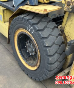 Xe nâng dầu 3 tấn Komatsu FD30-11-456985 số sàn Dịch giá|Diesel counterbalance Truck Lốp trước