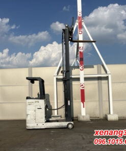 Mặt bên xe nâng điện đứng lái 2.5 tấn Nichiyu FBR25-80C-400SF