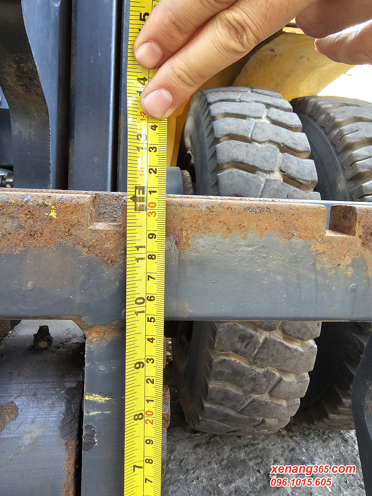 Bảng đo kích thước xe nâng dầu 2.5 tấn Komatsu FD25C-16, FD25T-16 gật gù, lốp kép Kích thước giá càng xe nâng dầu 2.5 tấn Komatsu FD25C-16