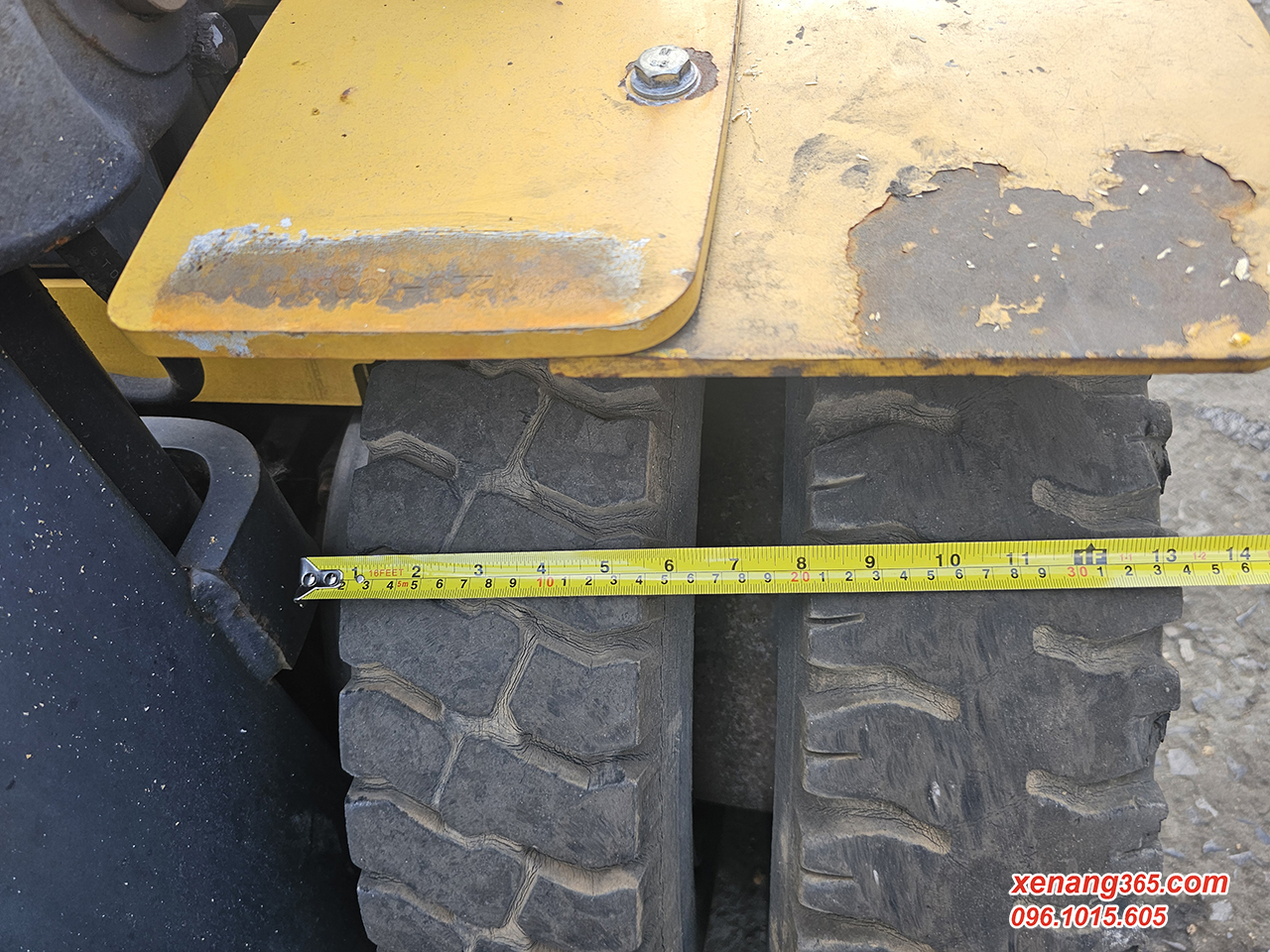 Bảng đo kích thước xe nâng dầu 2.5 tấn Komatsu FD25C-16, FD25T-16 gật gù, lốp kép Kích thước lốp trước xe nâng dầu 2.5 tấn Komatsu FD25C-16 bề rộng