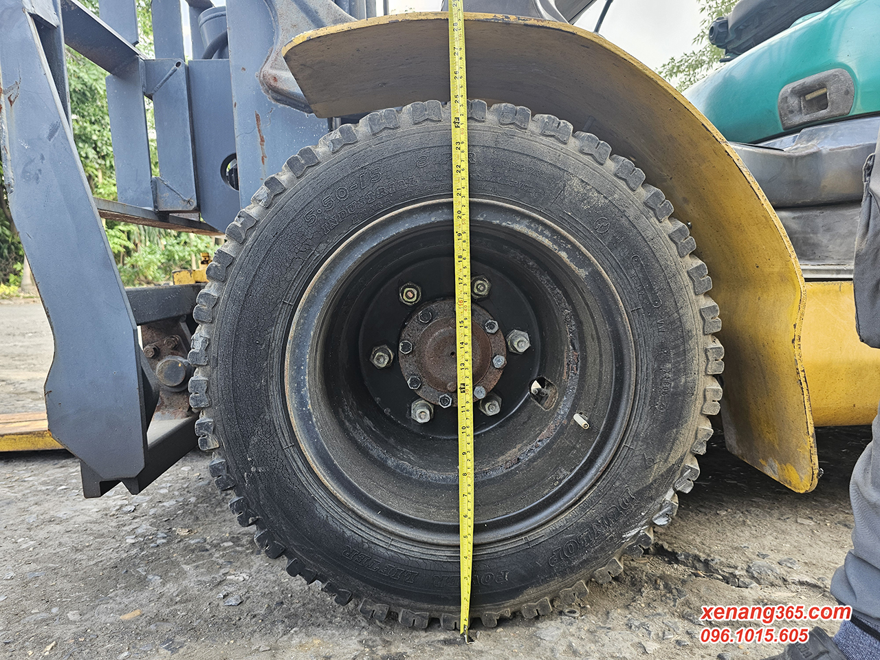 Bảng đo kích thước xe nâng dầu 2.5 tấn Komatsu FD25C-16, FD25T-16 gật gù, lốp kép Kích thước lốp trước xe nâng dầu 2.5 tấn Komatsu FD25C-16 bề rộng