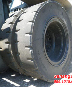 Xe nâng dầu 3.5 tấn Komatsu FD35-5 gật gù số sàn lốp kép cao 4m|Diesel counterbalance Truck xe nang dau 3 5 tan Komatsu FD35 5 gat gu 3