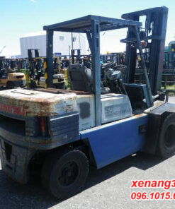 Xe nâng dầu 3.5 tấn Komatsu FD35-5 gật gù số sàn lốp kép cao 4m|Diesel counterbalance Truck Mặt sau xe nâng dầu 3.5 tấn Komatsu FD35-5 gật gù