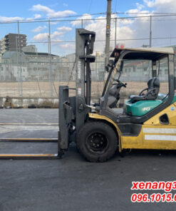 Xe nâng dầu 4 tấn Komatsu FD40T-10 137508 số tự động gật gù nhập khẩu Nhật Xe nâng dầu 4 tấn Komatsu FD40T-10 137508