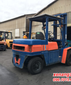 xe nâng dầu 3.5 tấn Komatsu FD35T-5