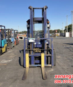 xe nang dau 3 tan Komatsu FD30W 12 4
