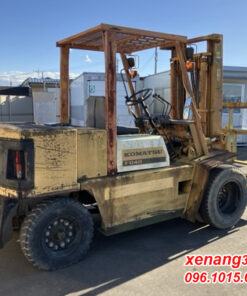 Mặt sau xe nâng dầu 4 tấn Komatsu FD40-4 127342