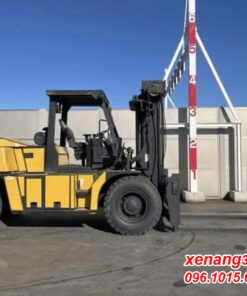 Xe nâng dầu 16 tấn TCM FD160S-4 số tự động cao 2013 dịch càng Mặt bên xe nâng dầu 16 tấn Komatsu FD160S-4