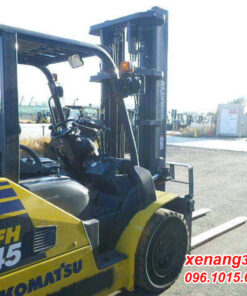 Xe nâng dầu 4.5 tấn Komatsu FH45-1 số tự động cao 4m 2014 dịch càng Cabin xe nâng dầu 4.5 tấn Komatsu FH45-2014