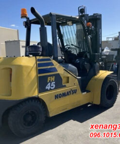 Xe nâng dầu 4.5 tấn Komatsu FH45-2 số tự động cao 3.5m 2017 Gật gù Mặt sau xe nâng dầu 4.5 tấn Komatsu FH45-240600