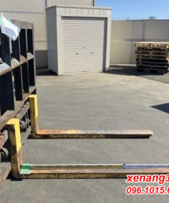 Xe nâng dầu 4.5 tấn Komatsu FH45-2 số tự động cao 3.5m 2017 Gật gù càng xe