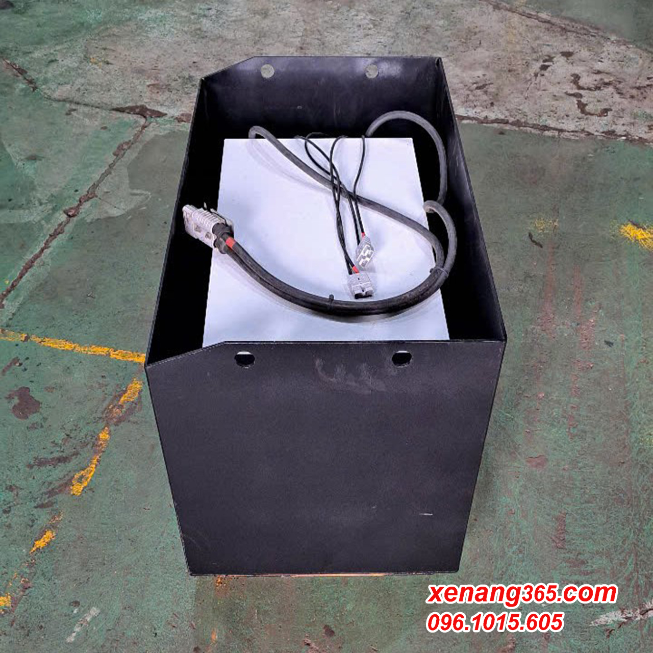 Bình điện Lithium lắp vào vỏ bình Acquy nước có sẵn