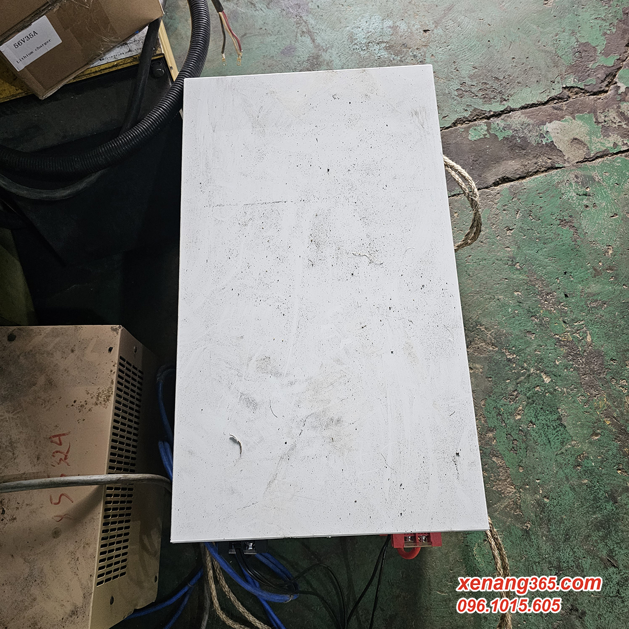 Bình điện lithium xe nâng điện Komatsu 1 tấn tới 2 tấn