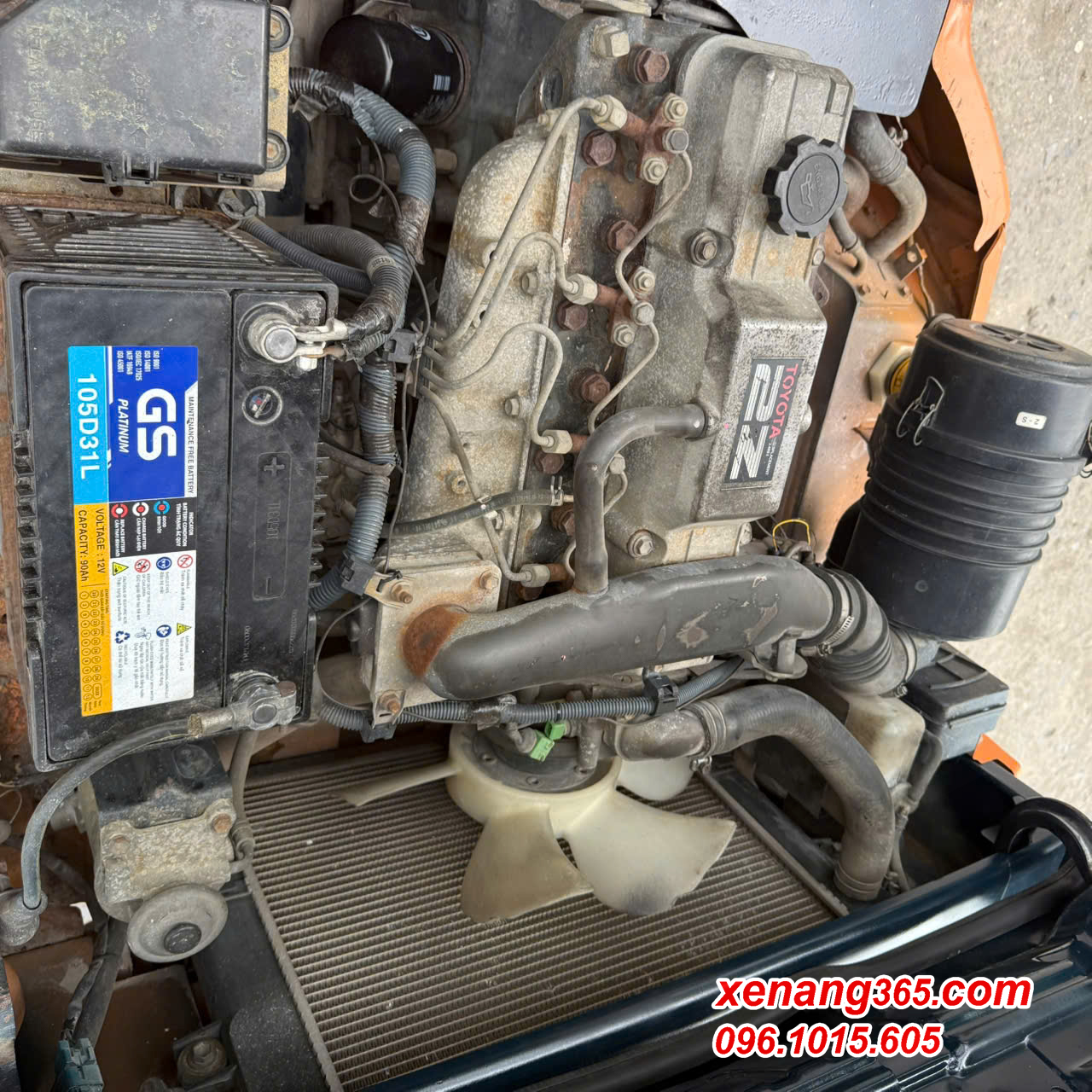 Động cơ xe nâng dầu 2.5 tấn Toyota 7FD25-15094 kẹp vuông