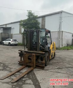 Xe nâng dầu 3.5 tấn Komatsu FH35-2 -2017 140498 số tự động |Diesel Truck Mặt trước xe nâng dầu 3.5 tấn Komatsu FH35-2 140498