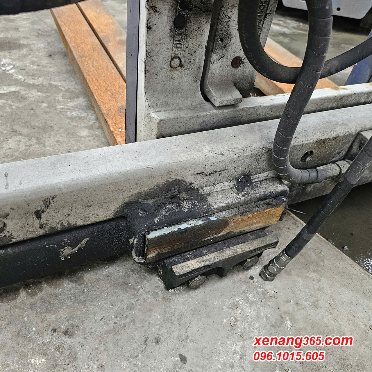 Bộ Double Pallet Handler – dịch giá dịch càng kết hợp nâng 2 pallet cùng 1 lúc Ngàm phía dưới