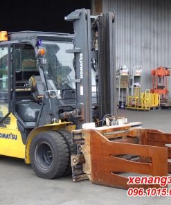 Mặt trước xe nâng dầu 5 tấn Komatsu FH50-2