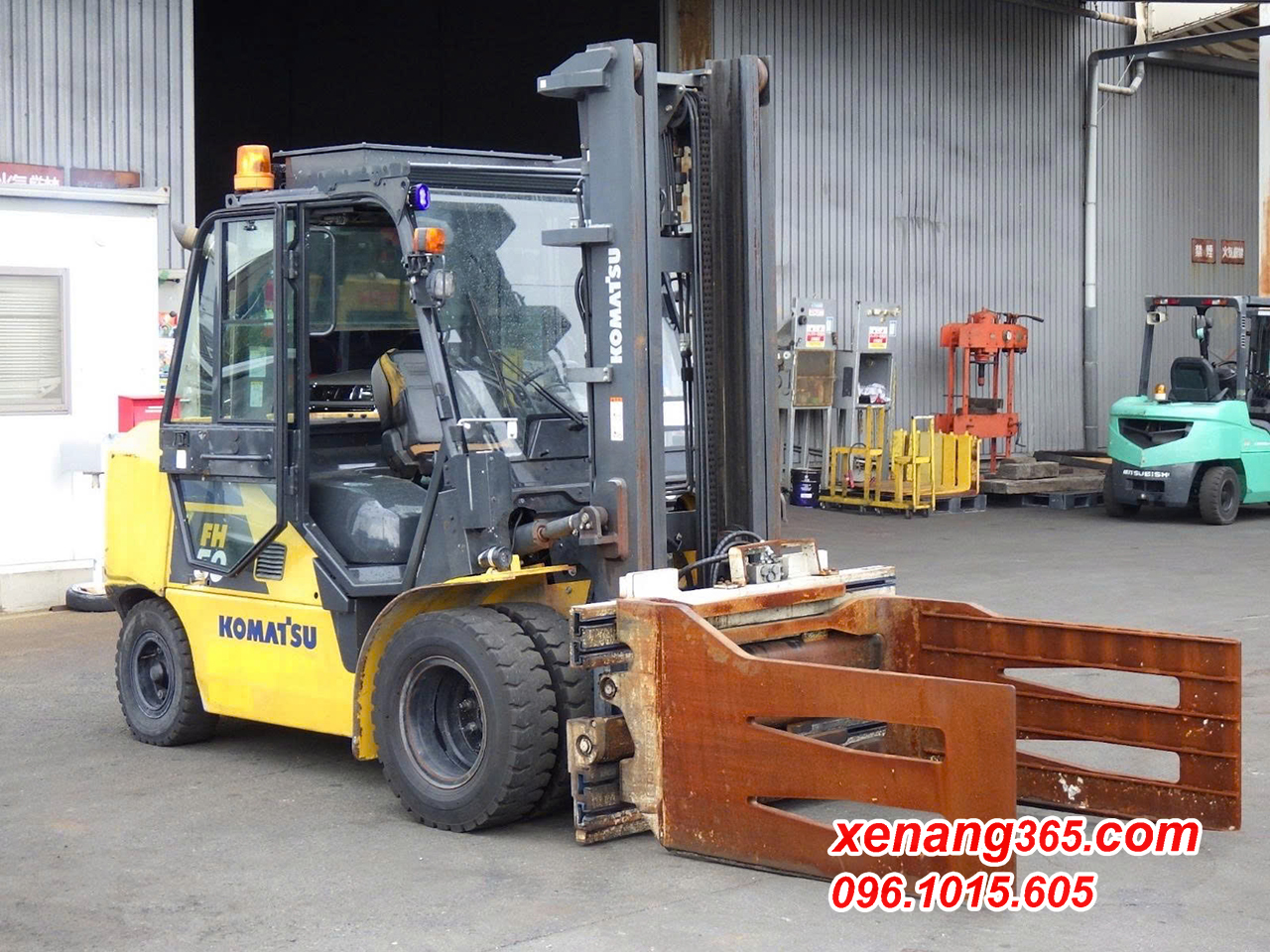 Xe nâng dầu 5 tấn Komatsu FH50-2 số tự động cao 4m 2019 Kẹp vuông Mặt trước xe nâng dầu 5 tấn Komatsu FH50-2