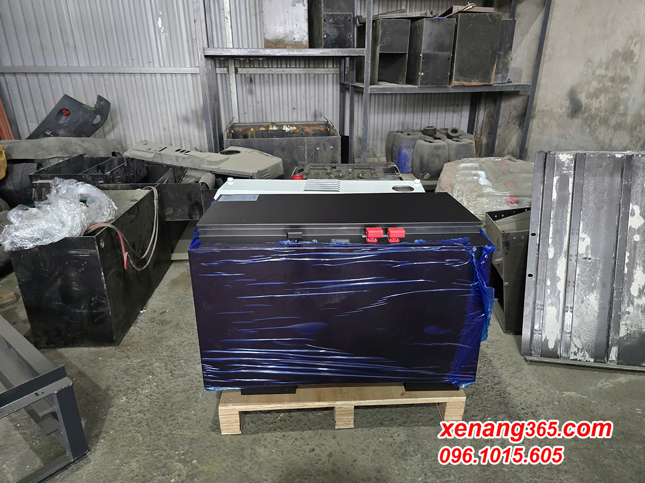 Bình điện lithium xe nâng điện 1.5 tấn, Komatssu FB15-12 Bình điện litthium xe nâng điện ngồi lái 1.5 tấn