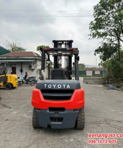 Xe nâng dầu 4 tấn Toyota 8FD40 12949