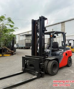 Xe nâng dầu 4 tấn Toyota 8FD40 12949 số tự động cao 4m kẹp xoay 2019 Xe nâng dầu 4 tấn Toyota 8FD40 12949