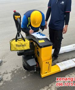 xe nang tay dien 1 tan 12
