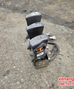 Tay trang xe nâng điện Komatsu