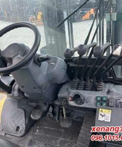 xe nâng dầu 4 tấn Komatsu FD40T-10