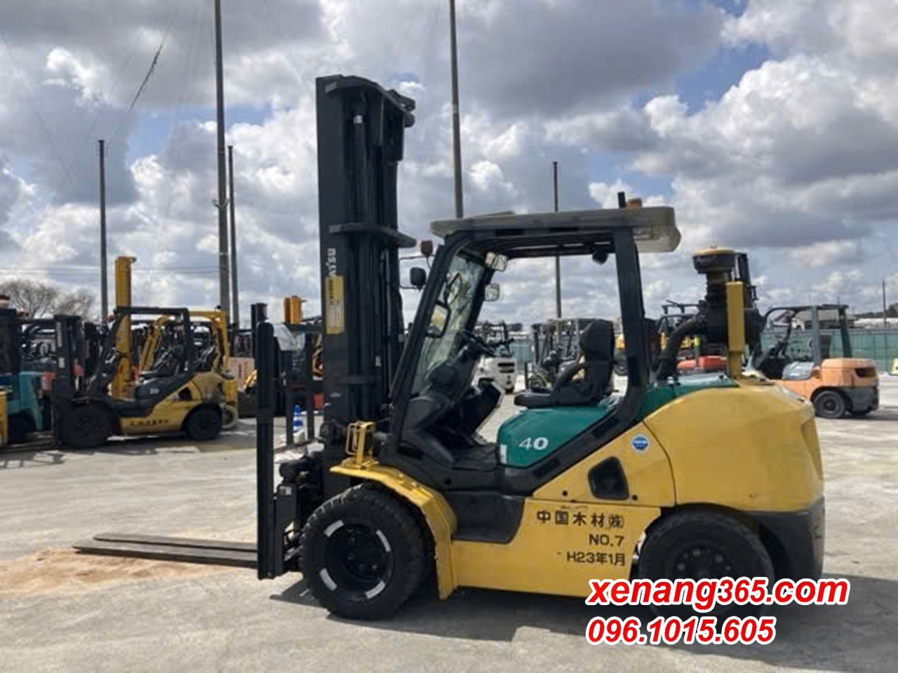 xe-nang-dau-4-tan-Komatsu-FH40-10-135185 (5) xe nâng dầu 4 tấn Komatsu FD40T-10