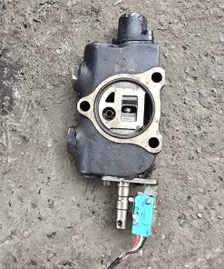 Tép chia thủy lực xe nâng điện Komatsu FE25-1