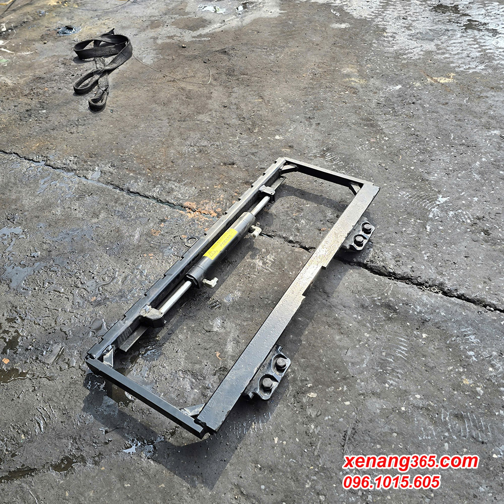 Dịch giá xe nâng 2.5 tấn dạng treo lắp được tất cả các hãng xe nâng 2.5 tấn mới 100% Dịch giá xe nâng 2.5 tấn