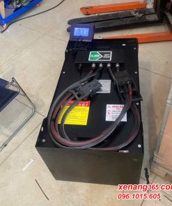 Bình điện lithium xe nâng điện 2.5 tấn Komatsu FE25-1 đã bao gồm sạc Bình điện lithium xe nâng điện 2.5 tấn Komatsu FE25-1