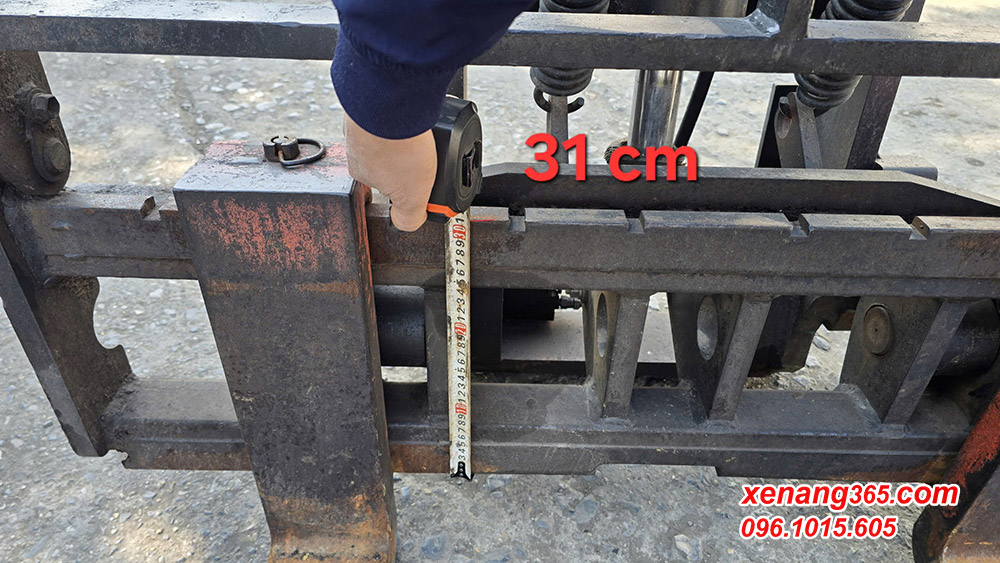 Bộ gật gù xe nâng dầu 3 tấn Toyota đời 8 mã 8FD30 hàng tháo xe chất lượng cực cao. Ngàm 31cm Bộ gật gù xe nâng toyota 3 tấn 8FD30