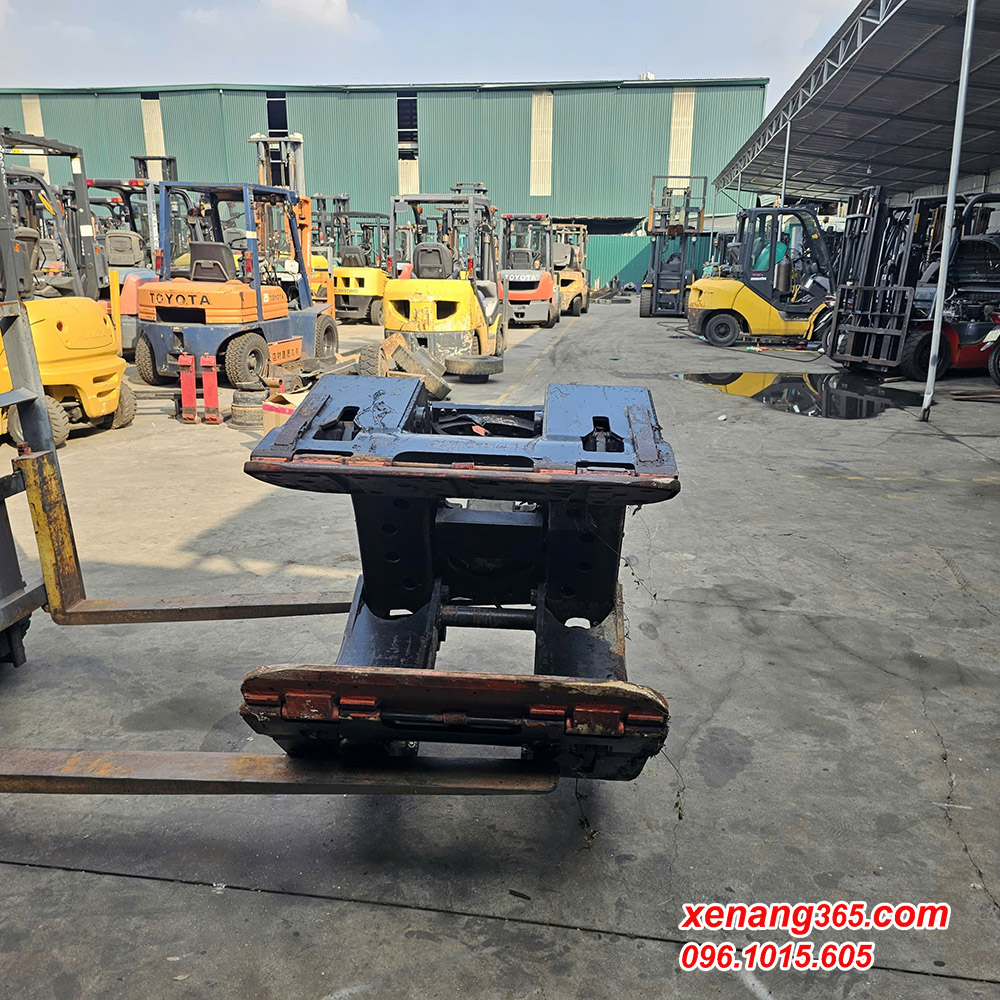 Bộ kẹp cuộn giấy tròn – Paper Roll clamp hàng Nhật Bãi chất lượng cao Bộ kẹp cuộn giấy tròn – Paper Roll clamp hàng Nhật Bãi chất lượng cao