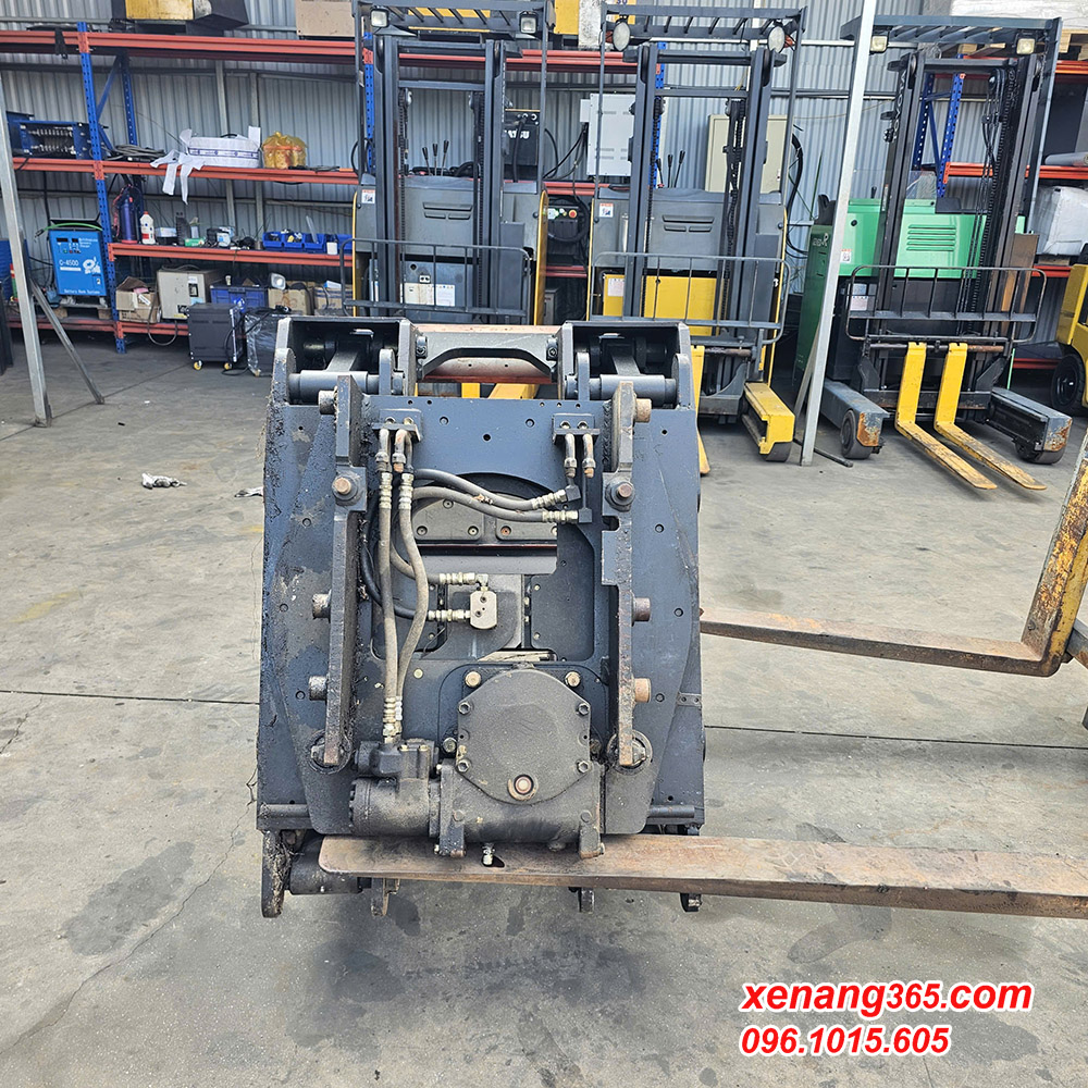 Bộ kẹp cuộn giấy tròn – Paper Roll clamp hàng Nhật Bãi chất lượng cao Bộ kẹp cuộn giấy tròn – Paper Roll clamp hàng Nhật Bãi chất lượng cao