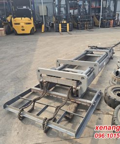 Tháp nâng 4m xe nâng điện ngồi lái 1.5 tấn Komatsu FB15-12 (khung nâng – cột nâng xe nâng) Tháp nâng 4m xe nâng điện ngồi lái 1.5 tấn Komatsu FB15-12 (khung nâng – cột nâng xe nâng)
