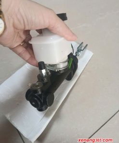 Tổng phanh xe nâng dầu Komatsu 2.5 tấn Komatsu- Brake Master Cylinder FD25C-12