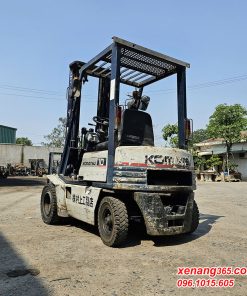 Xe nâng dầu 1 tấn Komatsu FD10D-15 cao 5m tháp chui công Xe nâng dầu 1 tấn Komatsu FD10D-15