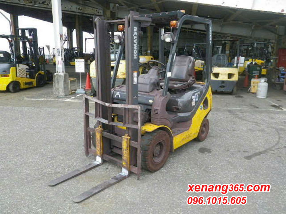 xe-nang-dau-1-tan-Komatsu-FD10T-21-208264 (1) Xe nâng dầu 1 tấn Komatsu FD10T-21 số tự động 2015